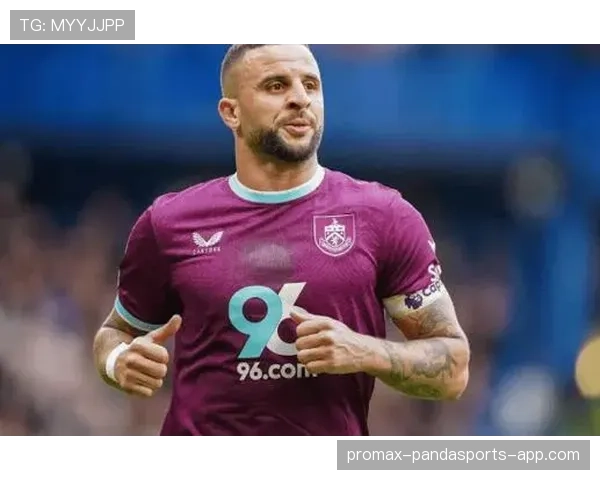 凯尔·沃克三冠王赛季：边后卫攻防贡献与战术角色解析